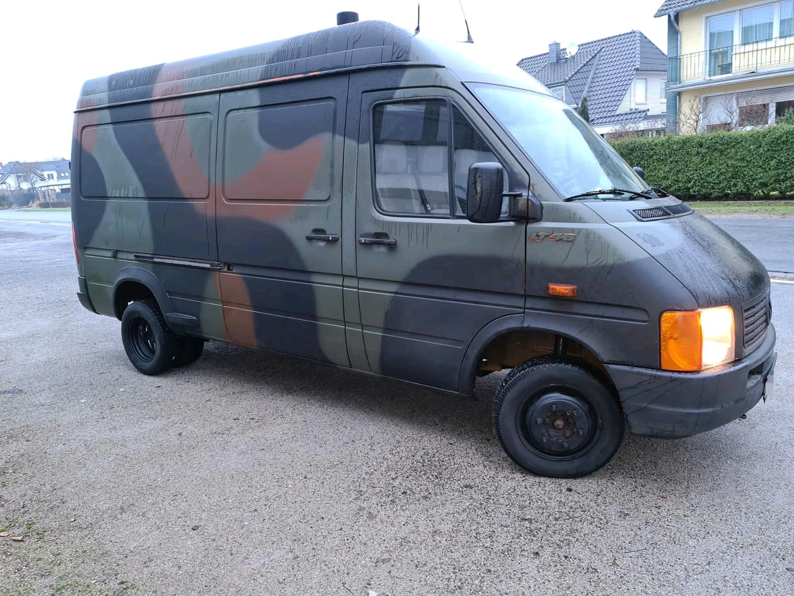 Volkswagen LT46 camouflage vanlife 2