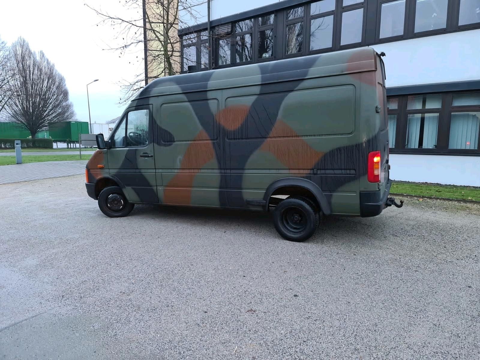 Volkswagen LT46 camouflage vanlife 1